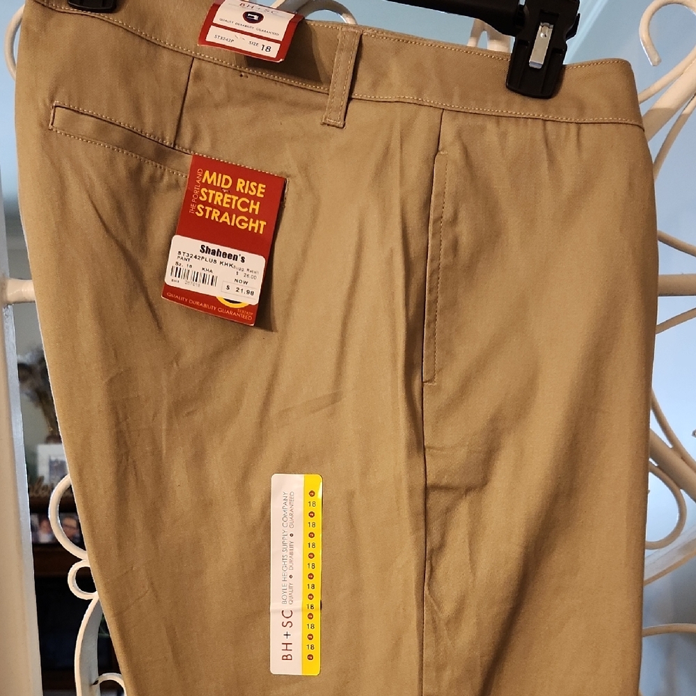 Women's Stretch Straight Khaki Chinos